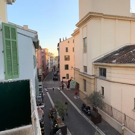 L'echelle Rouge