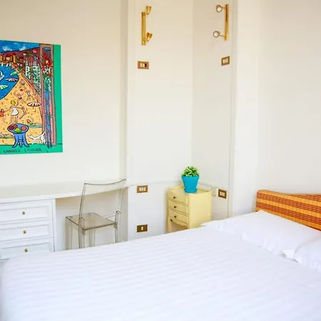L'echelle Rouge Apart Otel Cannes