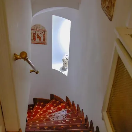 L'echelle Rouge Apart Otel Cannes